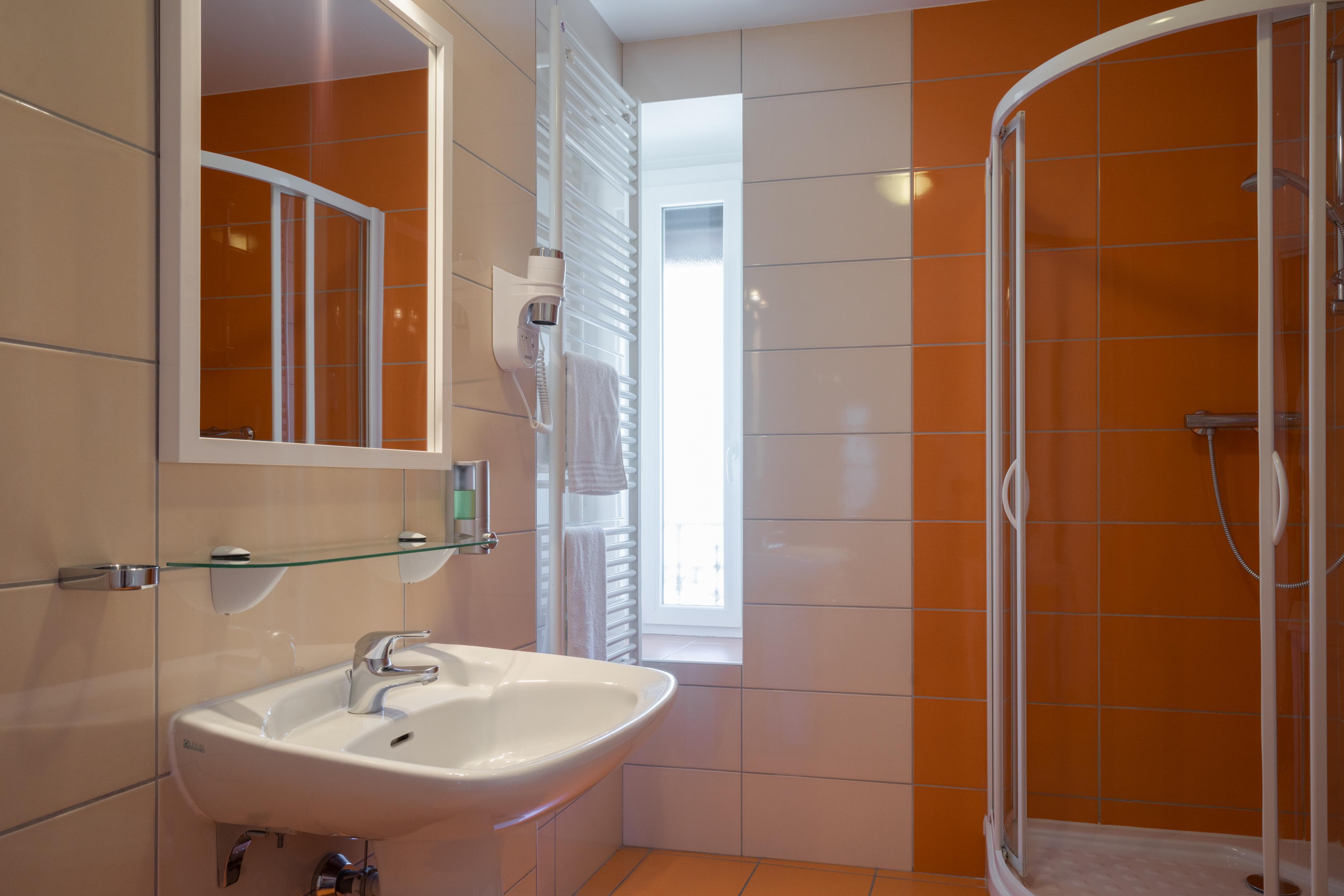 The Originals Boutique, Hotel Terminus, Bourg-En-Bresse Gare Екстериор снимка
