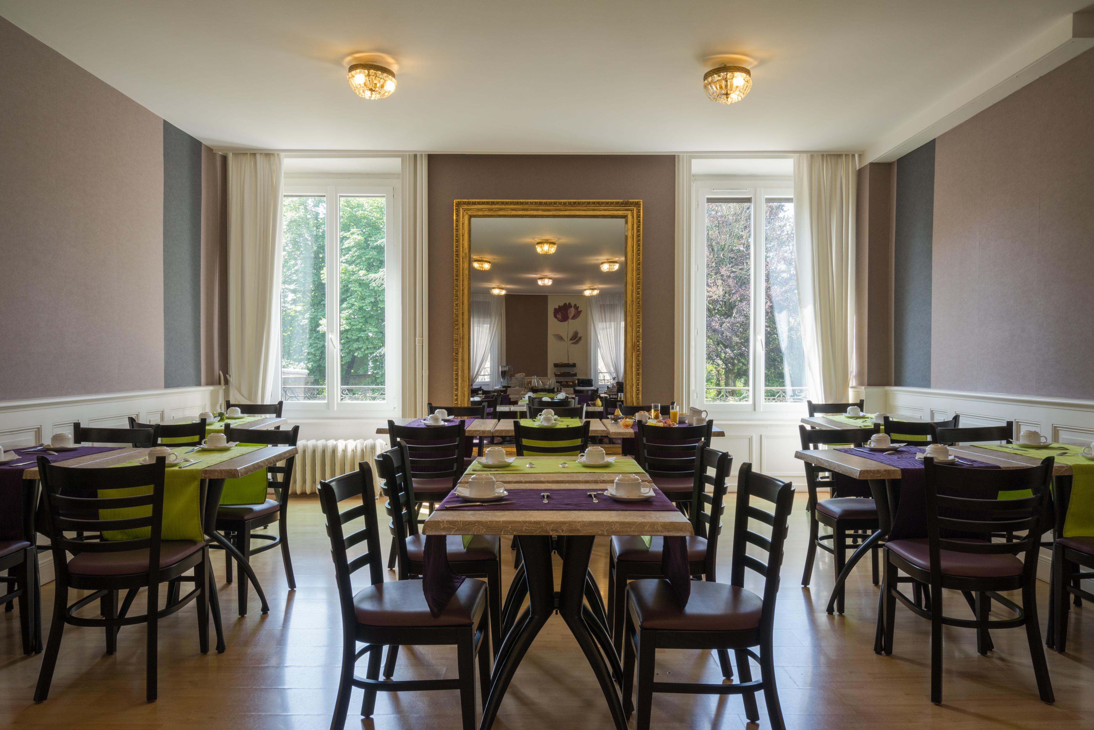 The Originals Boutique, Hotel Terminus, Bourg-En-Bresse Gare Екстериор снимка
